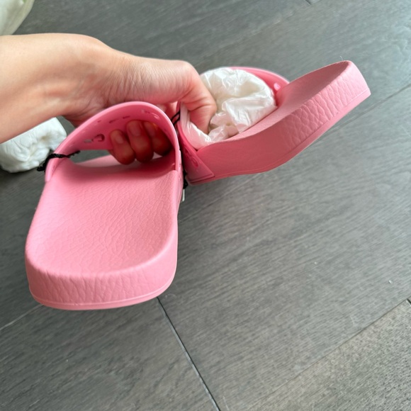 Gucci logo pool slides - Picture 5 of 7